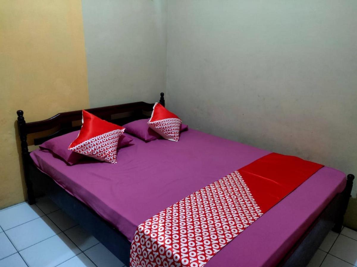 Oyo 90041 Hotel Sinar Lumayan Syariah Баликпапан Екстериор снимка